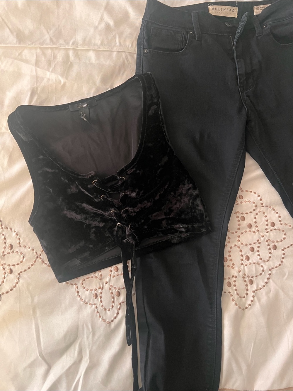 Velvet Lace-Up Crop Top & Black Skinny Jeans